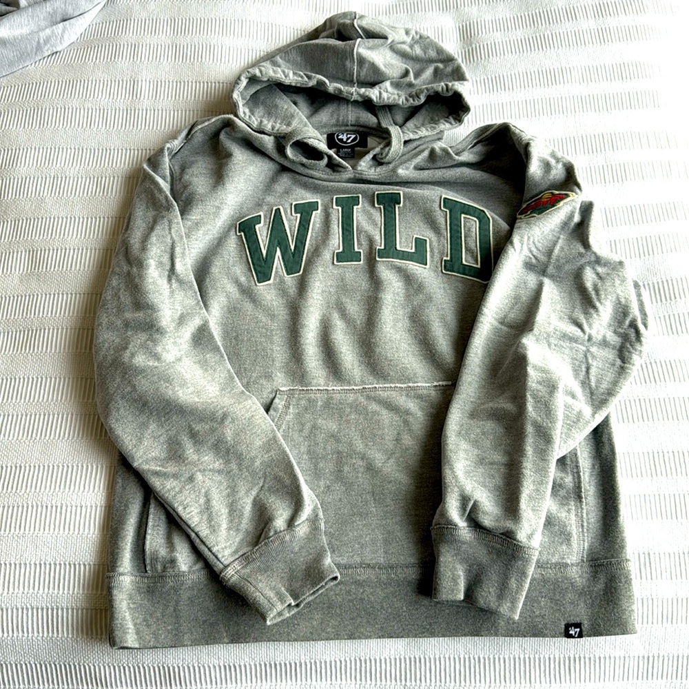 Minnesota Wild 47 Brand Hoodie. Mens large, Grey w/ embroidered lettering, logo